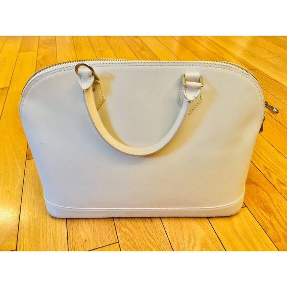 SOLD! - Creamy Pulicati Handbag Italian Leather - Picture 3 of 4